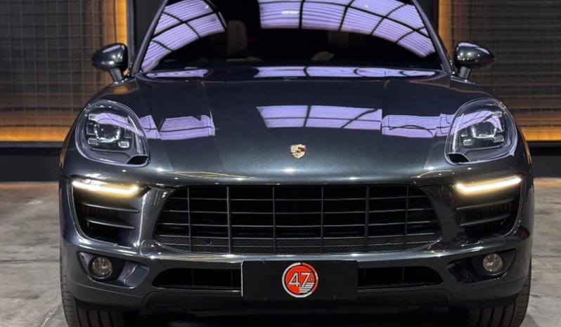 
								PORSCHE MACAN cheio									