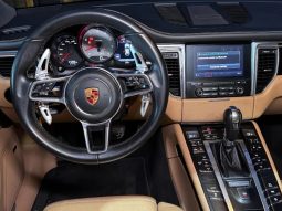 
										PORSCHE MACAN cheio									