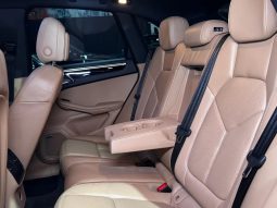 
										PORSCHE MACAN cheio									