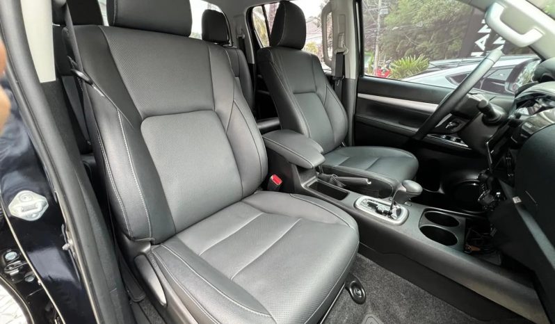 
								TOYOTA HILUX cheio									