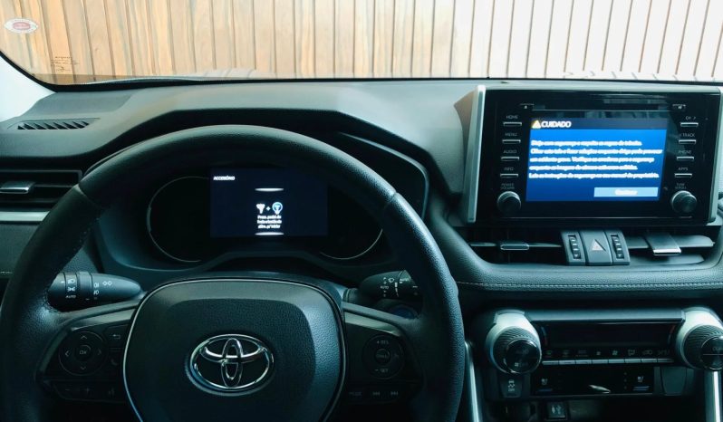 
								TOYOTA RAV4 cheio									