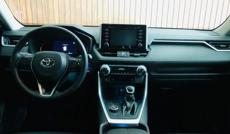 
								TOYOTA RAV4 cheio									