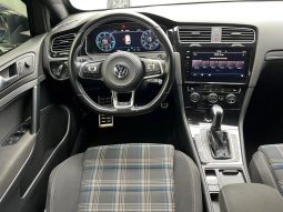 
										VOLKSWAGEN GOLF cheio									