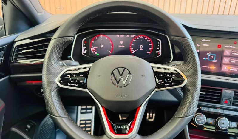 
								VOLKSWAGEN JETTA cheio									