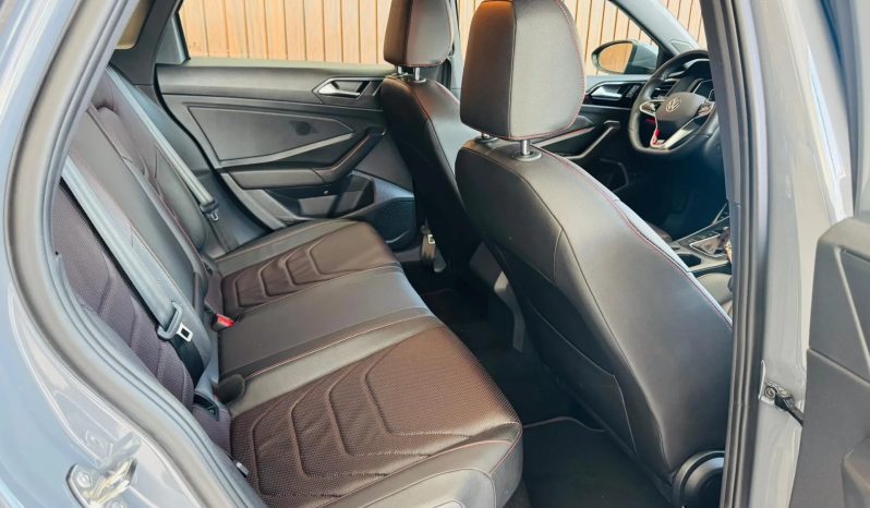 
								VOLKSWAGEN JETTA cheio									