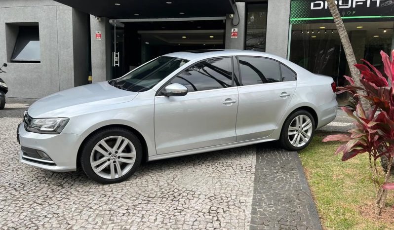 
								VOLKSWAGEN JETTA cheio									