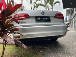 
										VOLKSWAGEN JETTA cheio									