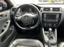
										VOLKSWAGEN JETTA cheio									