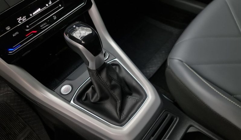 
								VOLKSWAGEN T-CROSS cheio									