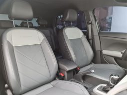 
										VOLKSWAGEN T-CROSS cheio									