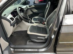 
										VOLKSWAGEN T-CROSS cheio									