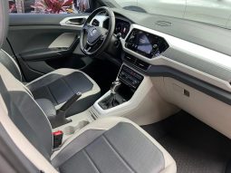 
										VOLKSWAGEN T-CROSS cheio									