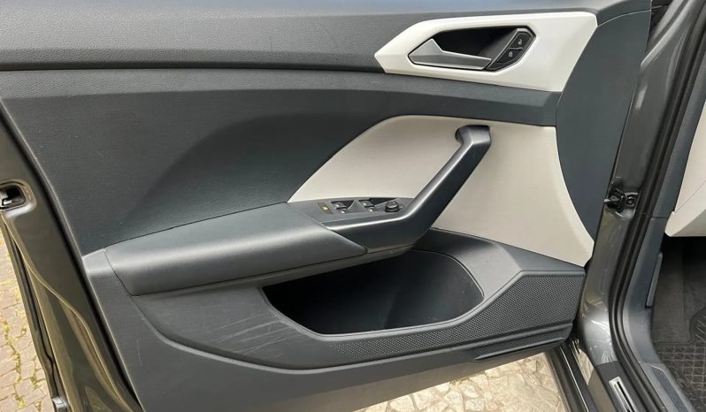 
								VOLKSWAGEN T-CROSS cheio									