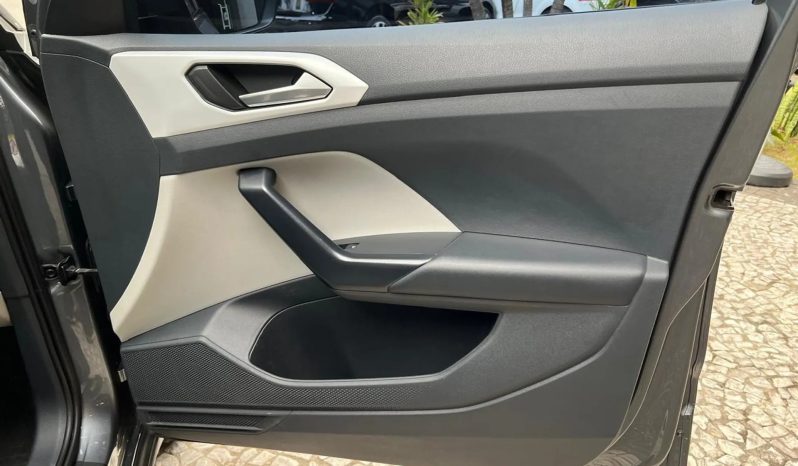 
								VOLKSWAGEN T-CROSS cheio									