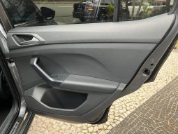 
										VOLKSWAGEN T-CROSS cheio									