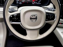 
										VOLVO XC60 cheio									
