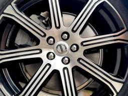 
										VOLVO XC60 cheio									