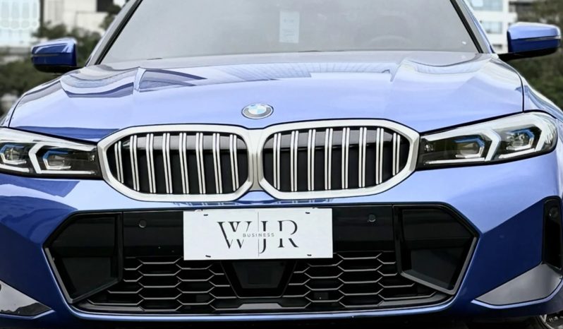 
								BMW 320i cheio									