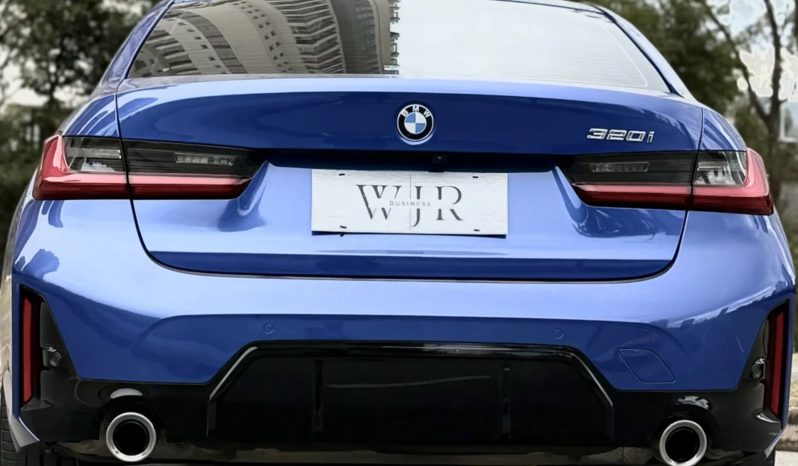 
								BMW 320i cheio									