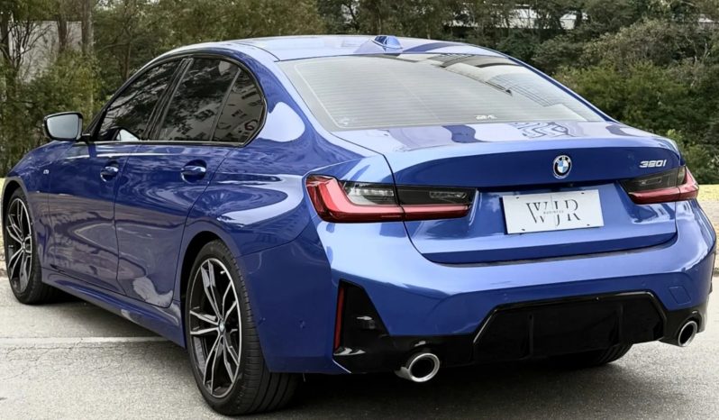 
								BMW 320i cheio									