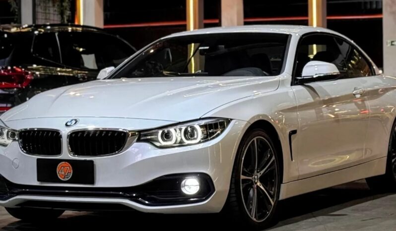 
								BMW 430i cheio									