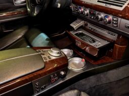 
										BMW 750i cheio									