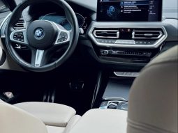 
										BMW iX3 cheio									