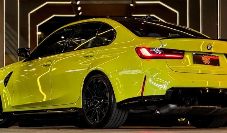 
								BMW M3 cheio									