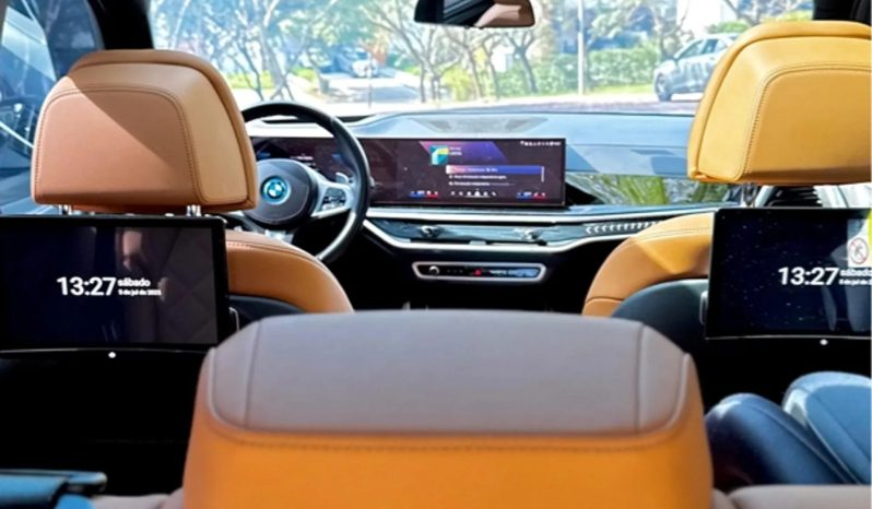 
								BMW X5 cheio									