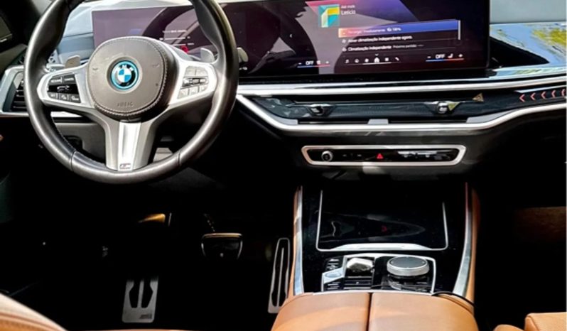 
								BMW X5 cheio									