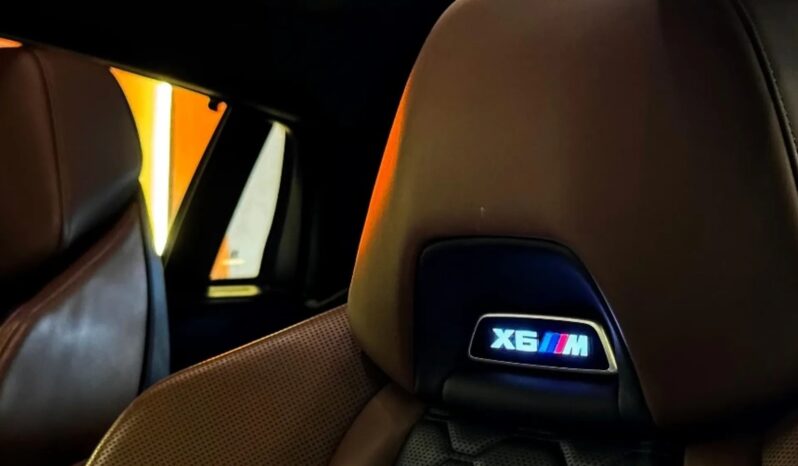 
								BMW X6 cheio									