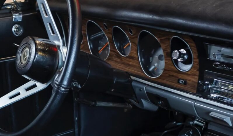 
								DODGE CHARGER cheio									