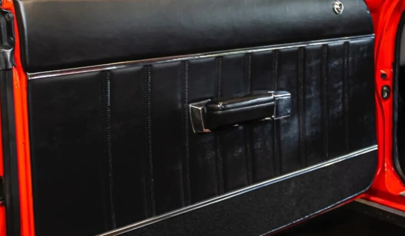 
								DODGE CHARGER cheio									
