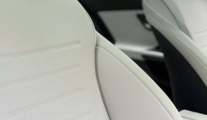 
								MERCEDES-BENZ C 200 cheio									