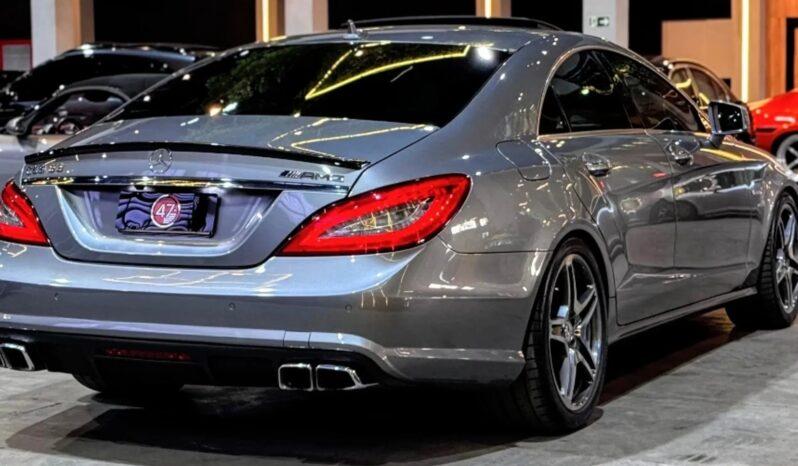 
								MERCEDES-BENZ CLS 63 AMG cheio									