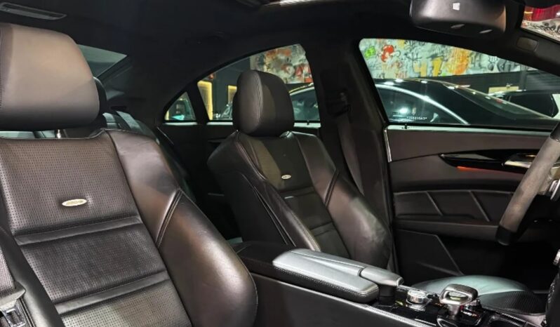 
								MERCEDES-BENZ CLS 63 AMG cheio									
