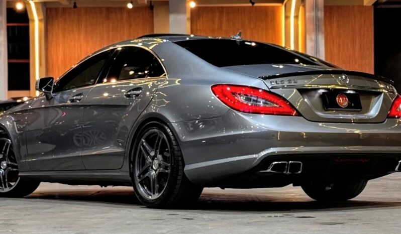 
								MERCEDES-BENZ CLS 63 AMG cheio									