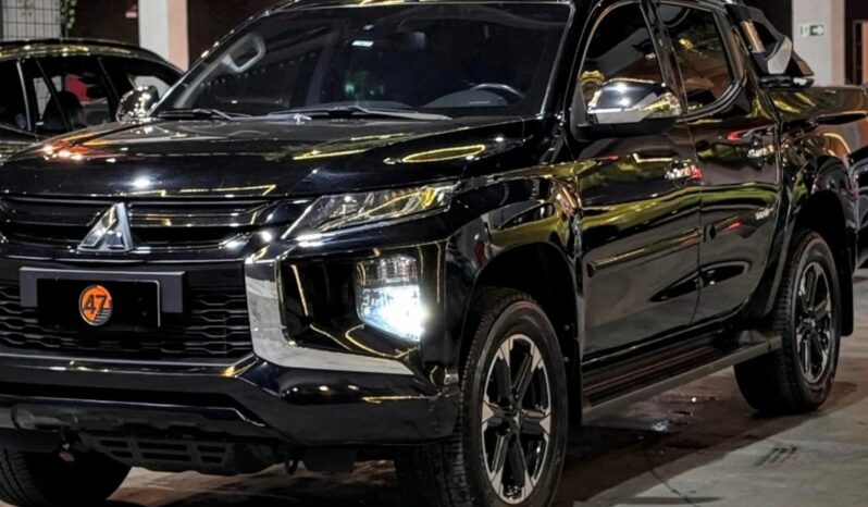 
								MITSUBISHI L200 TRITON cheio									