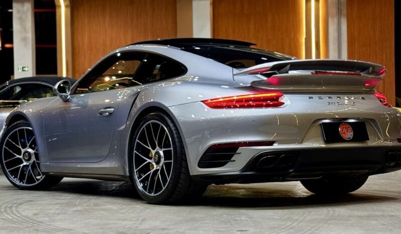 
								PORSCHE 911 cheio									