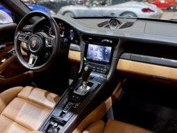
										PORSCHE 911 cheio									