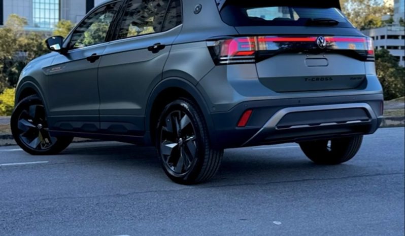 
								VOLKSWAGEN T-CROSS cheio									