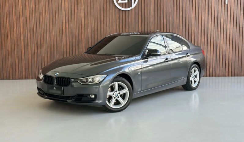 
								BMW 320i cheio									