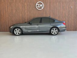 
										BMW 320i cheio									