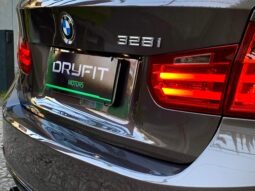 
										BMW 328i cheio									
