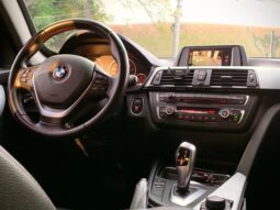 
										BMW 328i cheio									