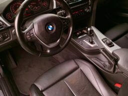 
										BMW 328i cheio									