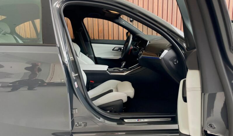 
								BMW M3 cheio									