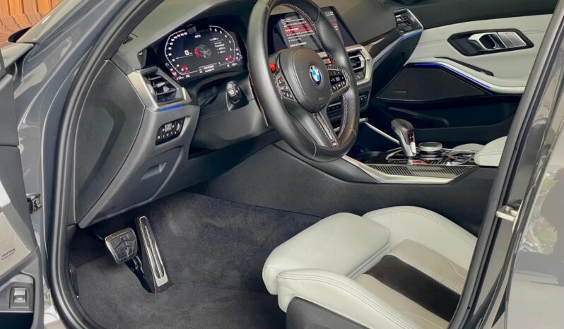 
								BMW M3 cheio									