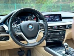 
										BMW X5 cheio									