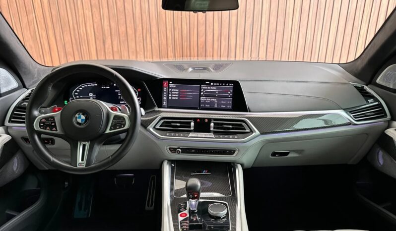 
								BMW X5 cheio									